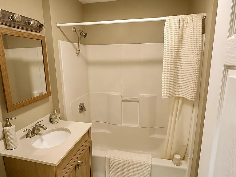 58 Egmont St #2A — Photo 14