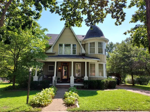 414 Eastern Ave, Greenville, IL 62246