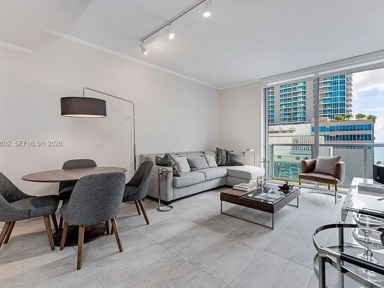 1060 Brickell Ave #1507 — Photo 31