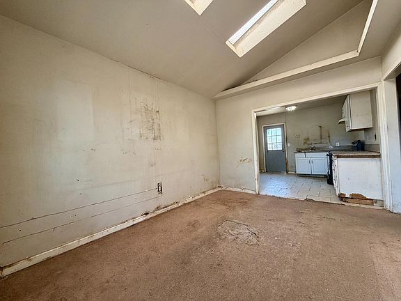 3rd image of 4130 E Mason Ave