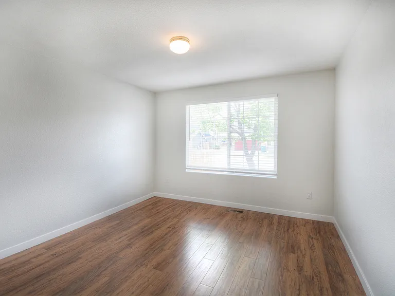 1325 Legend Oak Dr — Photo 7