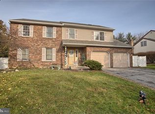72 S Hampton Dr, Reading, PA 19610