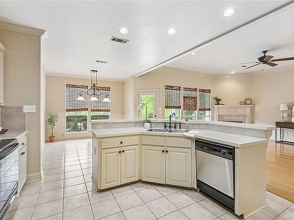 2nd image of 9244 Worthington Lake Ave