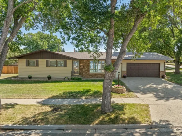 1841 10th St SW, Minot, ND 58701