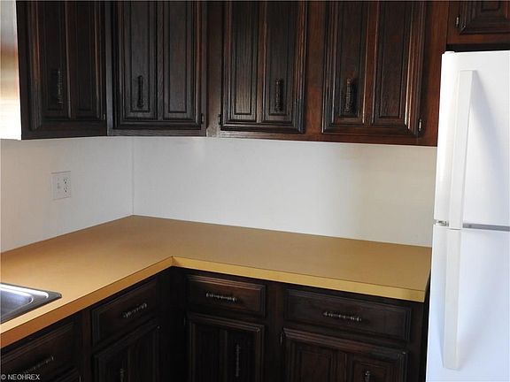 4th image of 5307 W 149th St