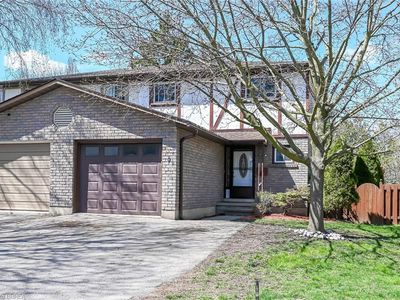 9 Woods End, Brantford, ON, N3R6M8