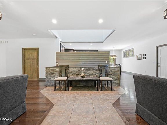5th image of 115 Ridgewood Ln