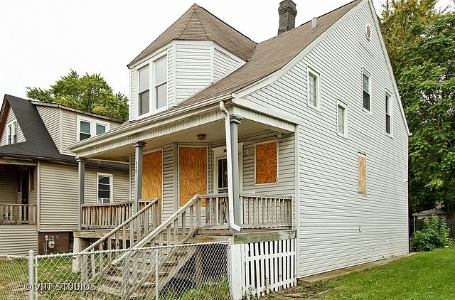 1st image of 934 N Laramie Ave