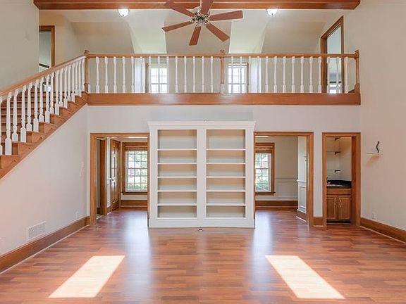 3rd image of 770 Candler Ct