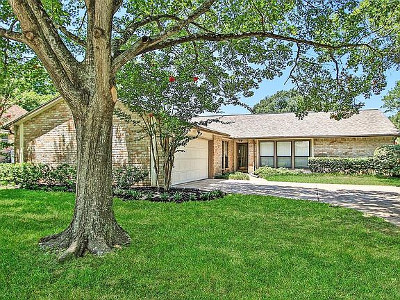 2nd image of 31119 Alice Ln
