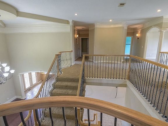 4th image of 14408 Norwood St