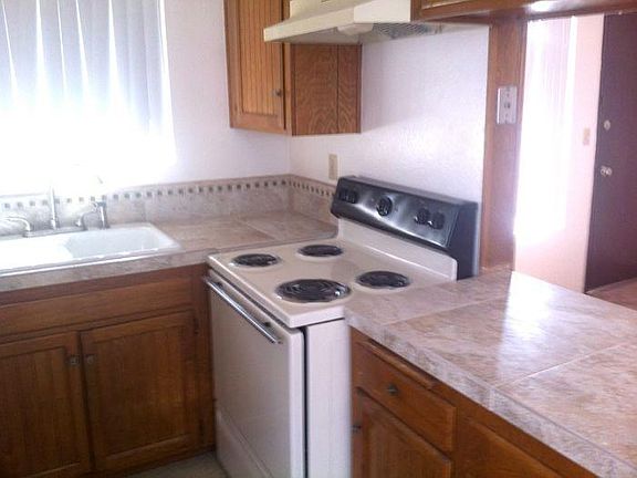 3rd image of 7302 Mesa College Dr APT 18