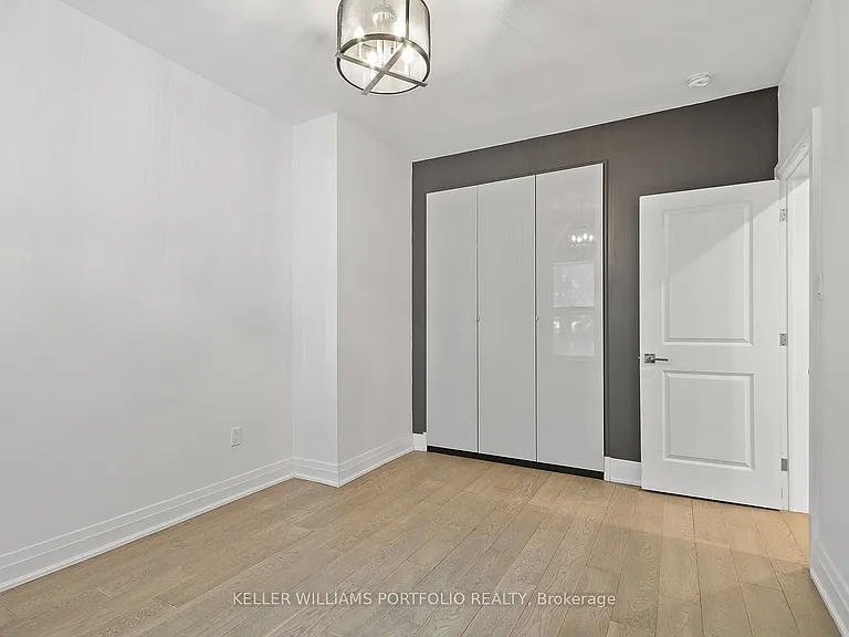 35 Humberside Ave #2 — Photo 21