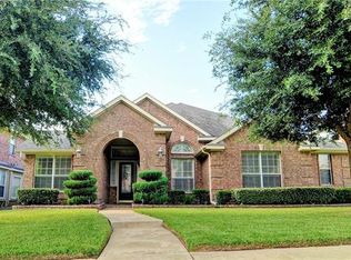 1902 Winterberry Trl, Garland, TX 75040