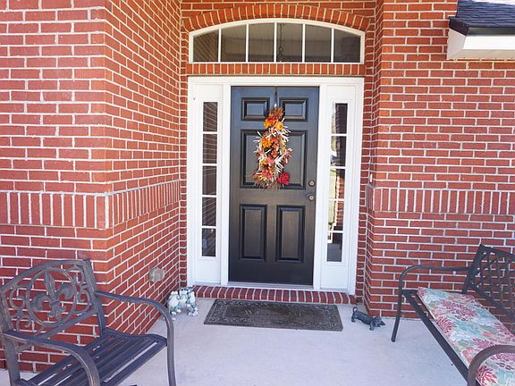 5th image of 682 Wellhouse Dr
