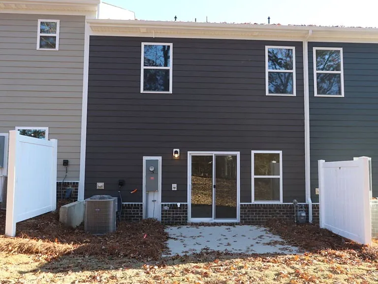 2833 Aubrey St — Photo 20