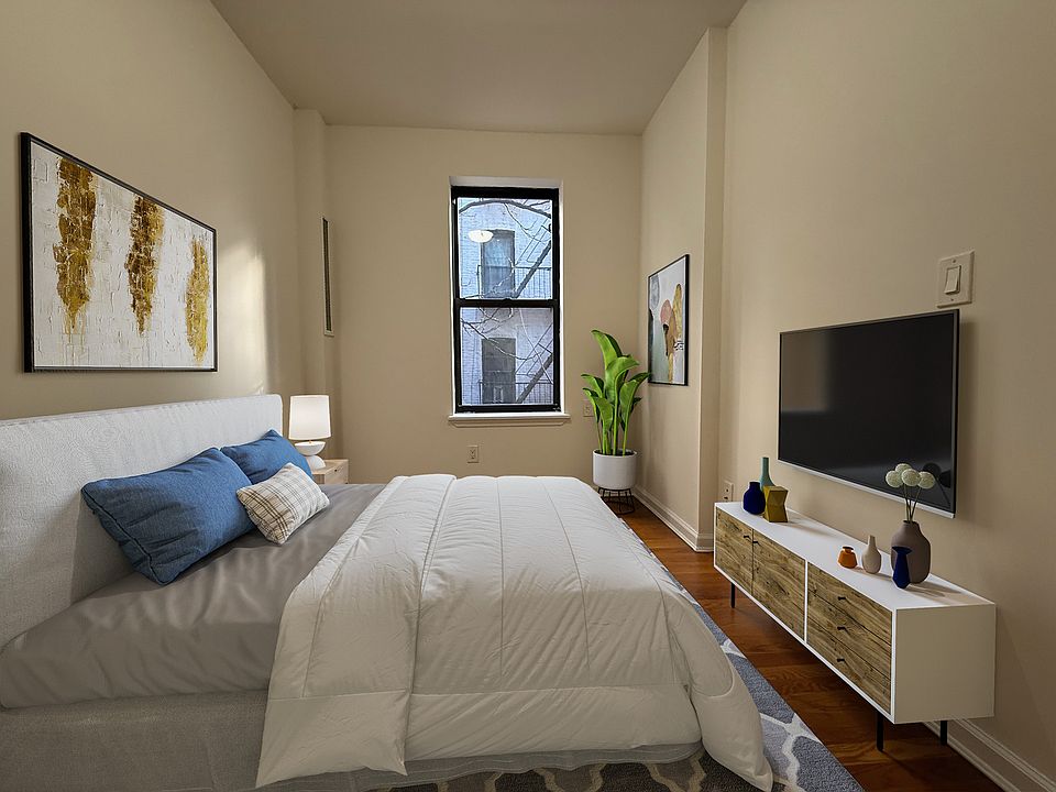 2nd image of 355 W 51st St #35A