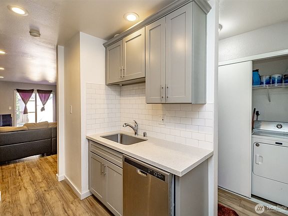 5th image of 12416 SE 272nd # C