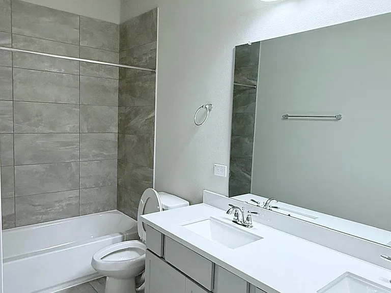 4934 Dickens Landing Dr — Photo 15