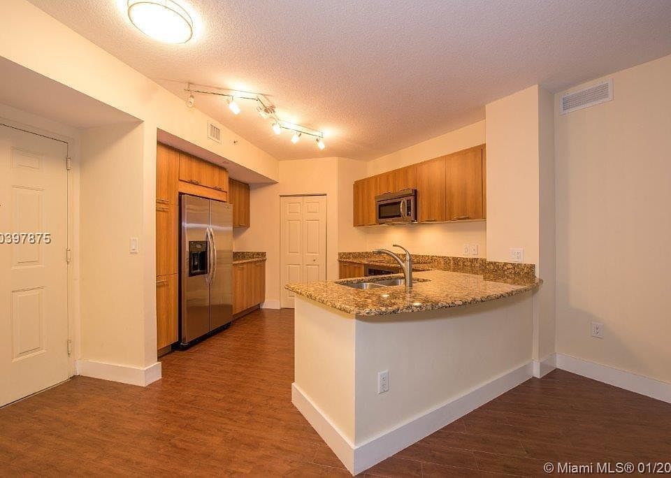 1st image of 510 NW 84th Ave APT 332