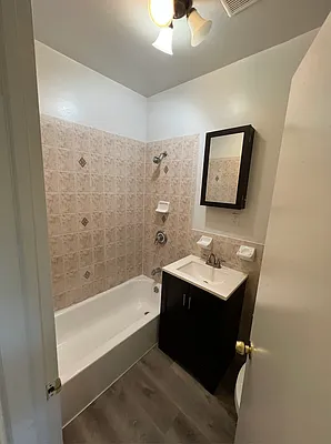 Rented by Douglas Elliman | media 32