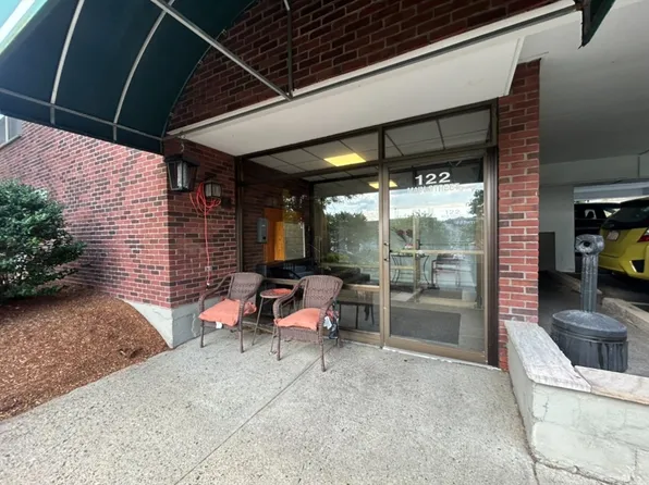 122 Main St APT 402, Stoneham, MA 02180