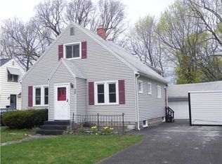 30 Nile Dr, Rochester, NY 14622