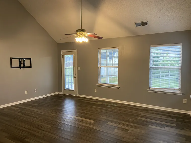 10530 Plantain Ct — Photo 8