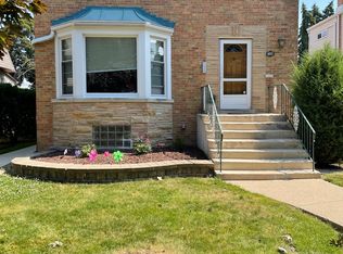 6031 N Newburg Ave #1, Chicago, IL