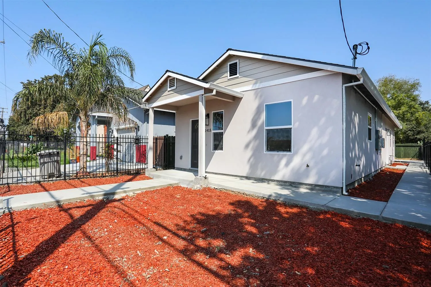 1415 Grand Ave photo 1