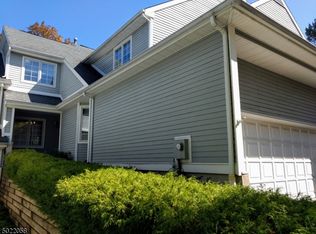 8 Hixson Ct #233, Montville, NJ