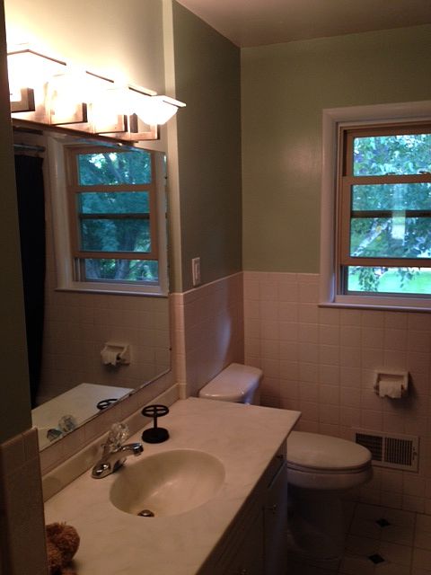 Main Flr Bath