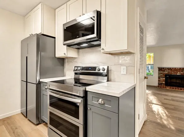 9101 Newhall Dr APT 51, Sacramento, CA 95826