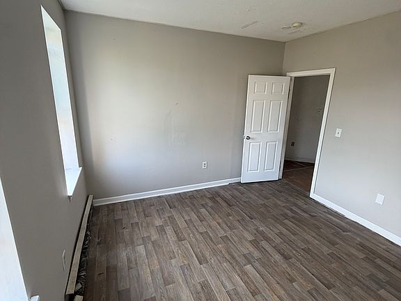 5th image of 166 Barbour St #2