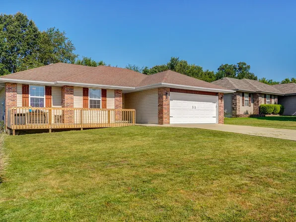 215 Dixie Avenue, Clever, MO 65631