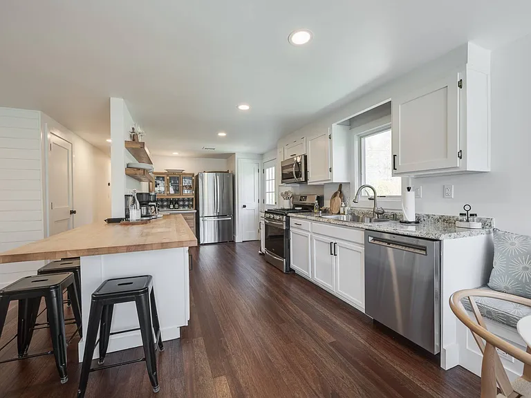 126 Narrow Ln — Photo 9