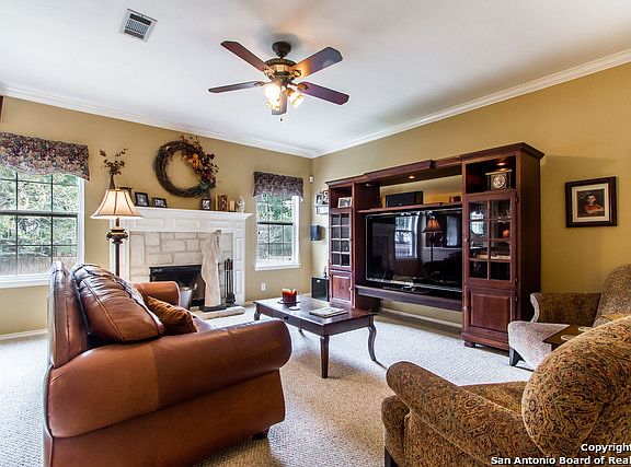 4th image of 26119 Phillips Pl
