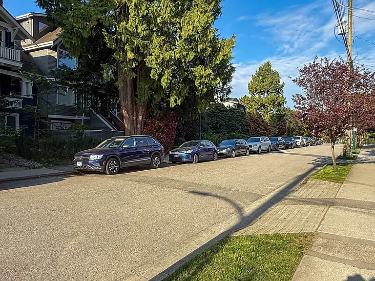 3536 Point Grey Rd #1 — Photo 4