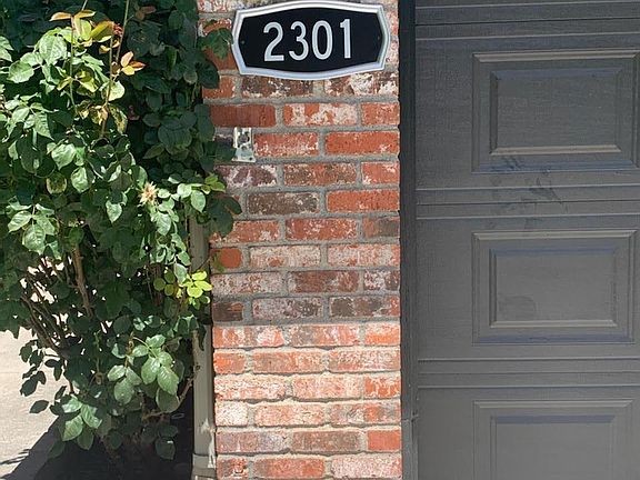 4th image of 2301 Oxford Way