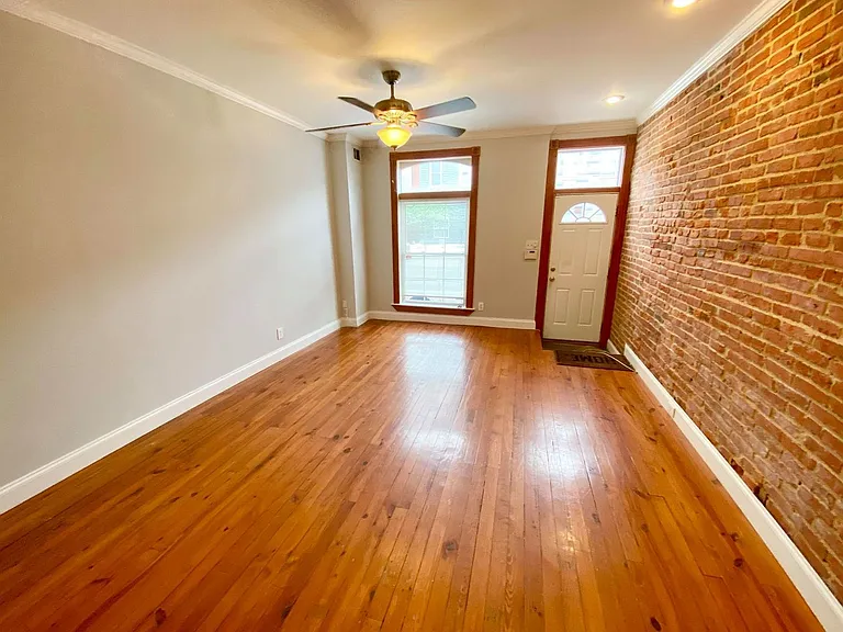 106 S Bouldin St — Photo 7