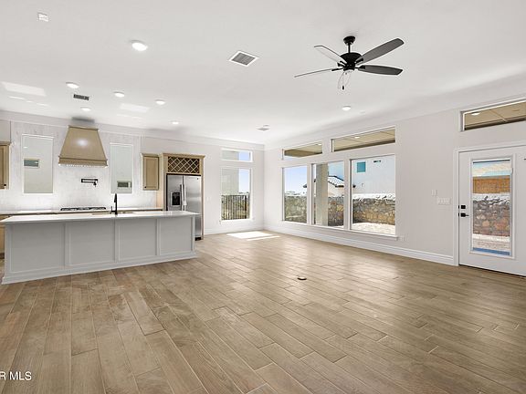 2nd image of 941 Pettus Pl