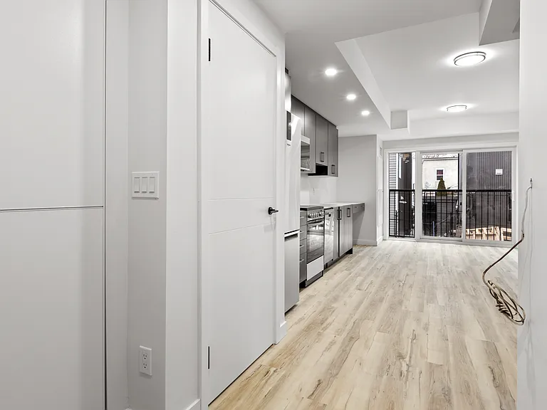 177 Armstrong St — Photo 24