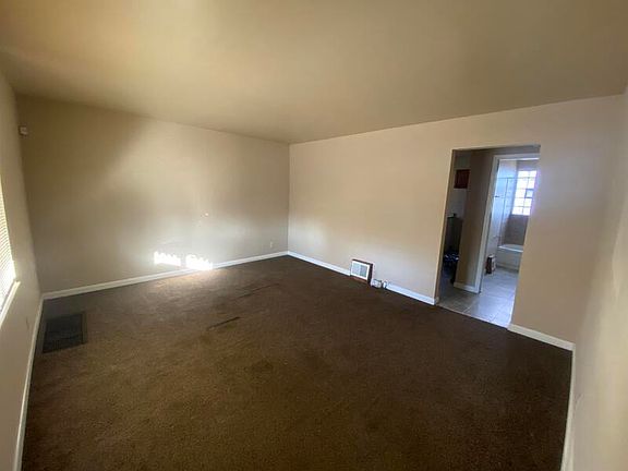 4th image of 10018 Jeffrey Dr