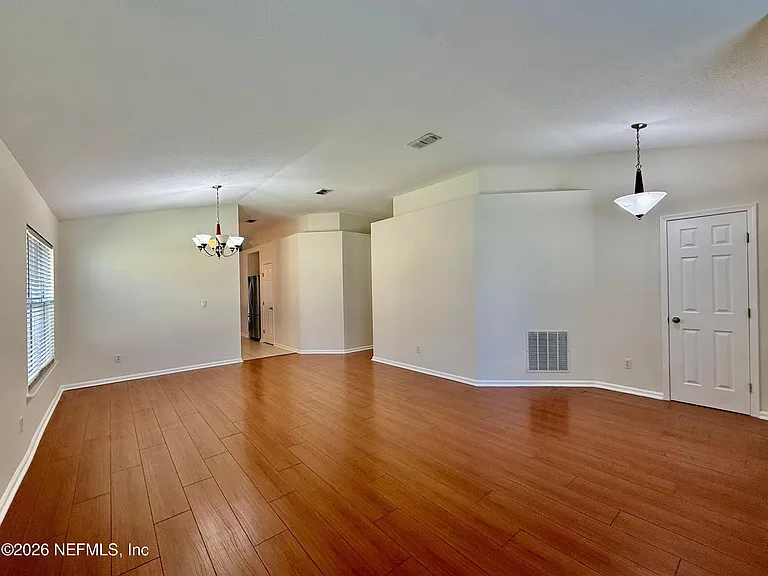 8796 Chambore Dr — Photo 7