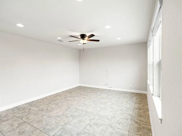 12815 Waterlily Way — Photo 9