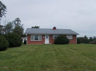 174 Mount Olivet Rd, Fries, VA 24330