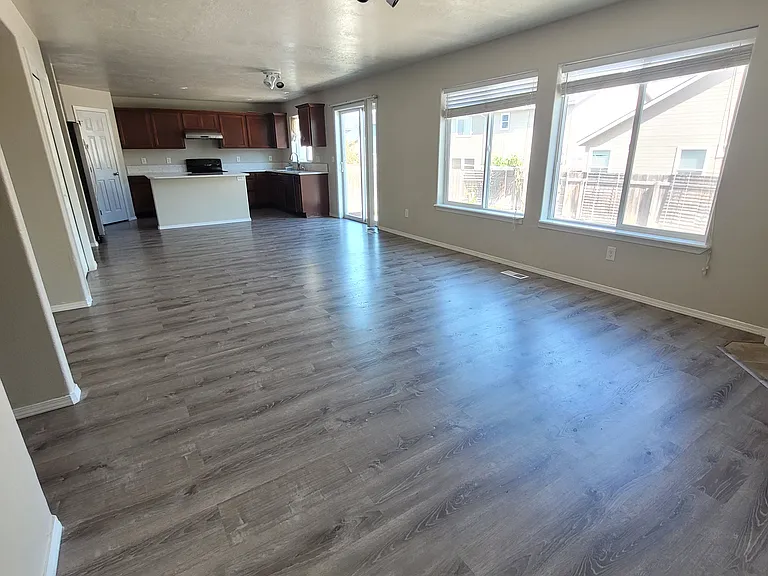 2556 E Copper Point — Photo 12