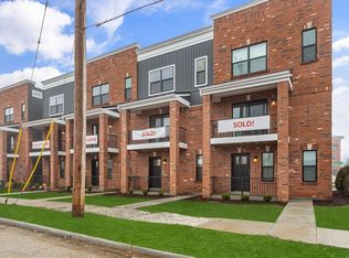 5015 Charlie Milani Pl, Saint Louis, MO 63110