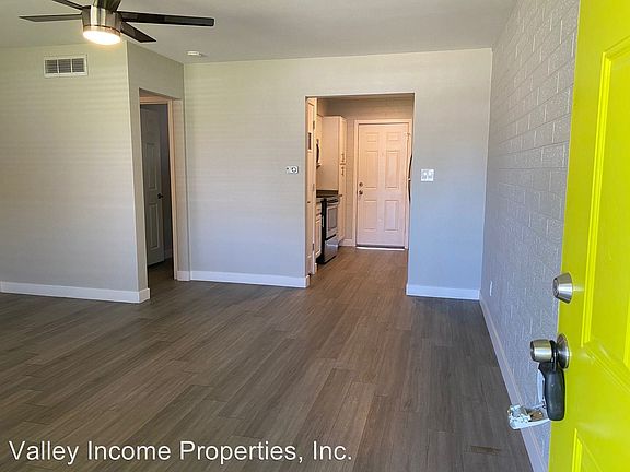 3rd image of 2625 E Turney Ave #4