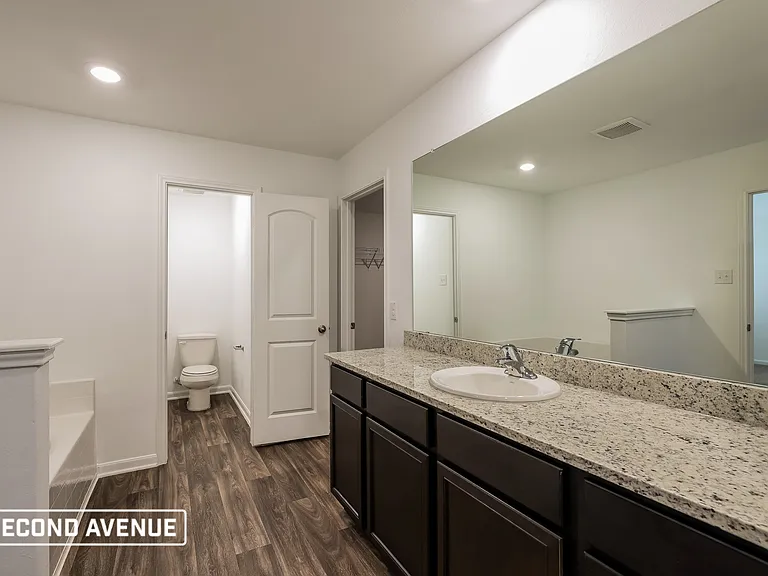 3158 Jackson Smt — Photo 10